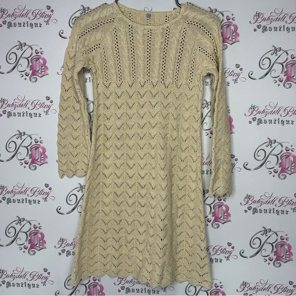 Dress sparkly knit crochet gold beige stretchy shimmer glitter swoop cuffs cute